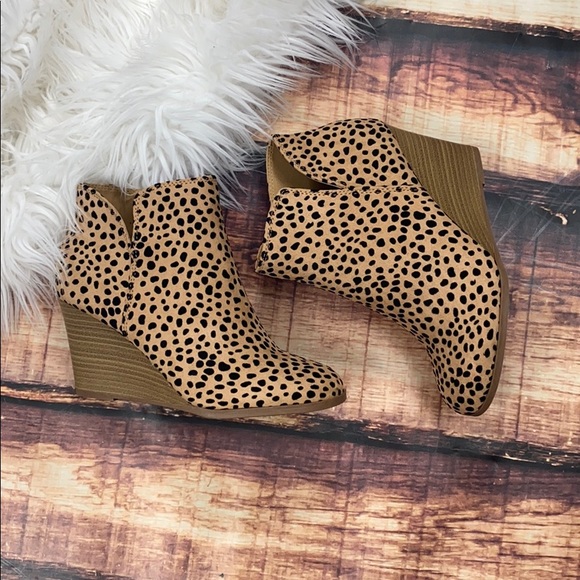 Shoes - << Leopard Wedge Booties >>